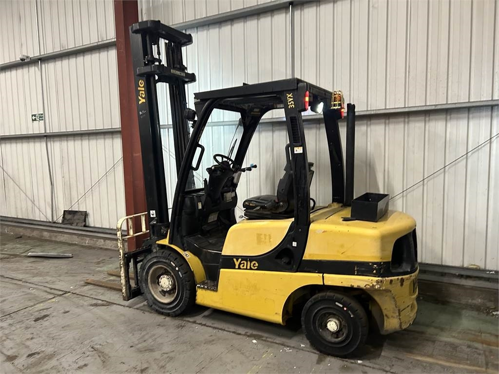 Yale GDP35VX - Diesel forklift: picture 3 Yale GDP35VX - Diesel forklift: picture 3