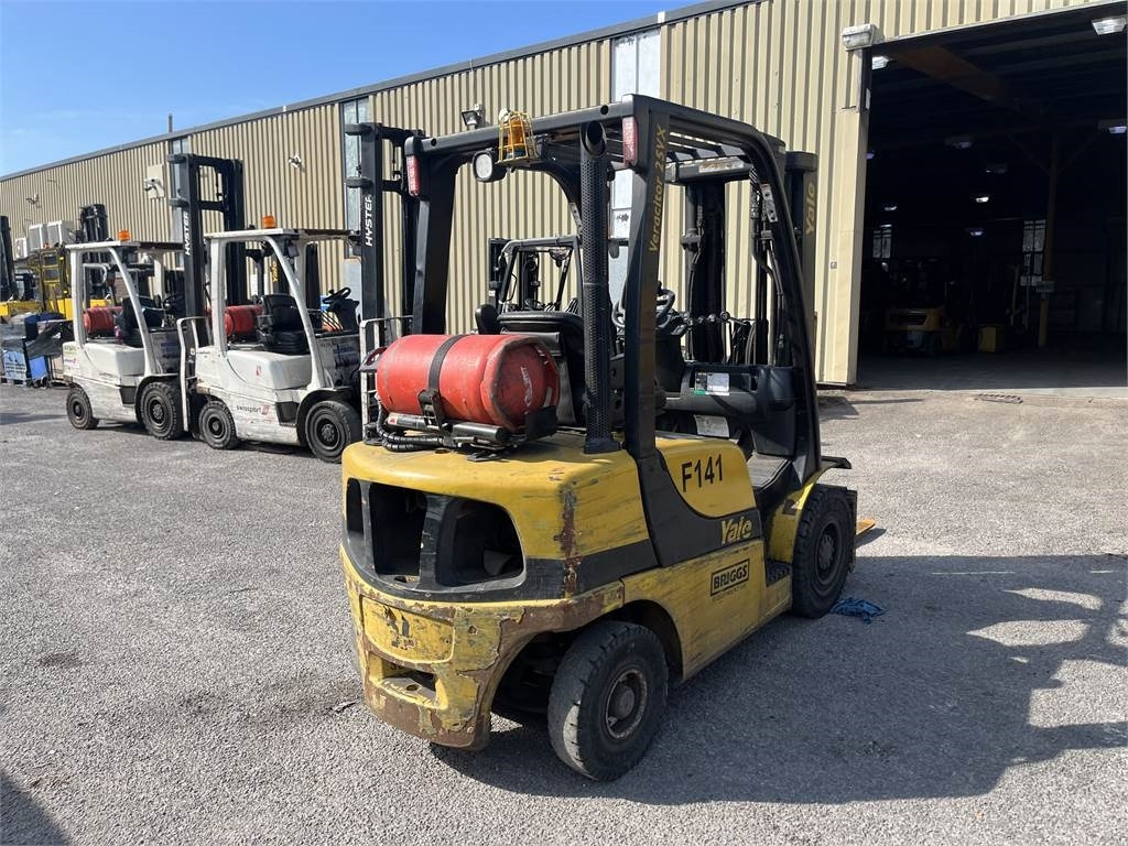 Yale GLP25VX - LPG forklift: picture 3 Yale GLP25VX - LPG forklift: picture 3