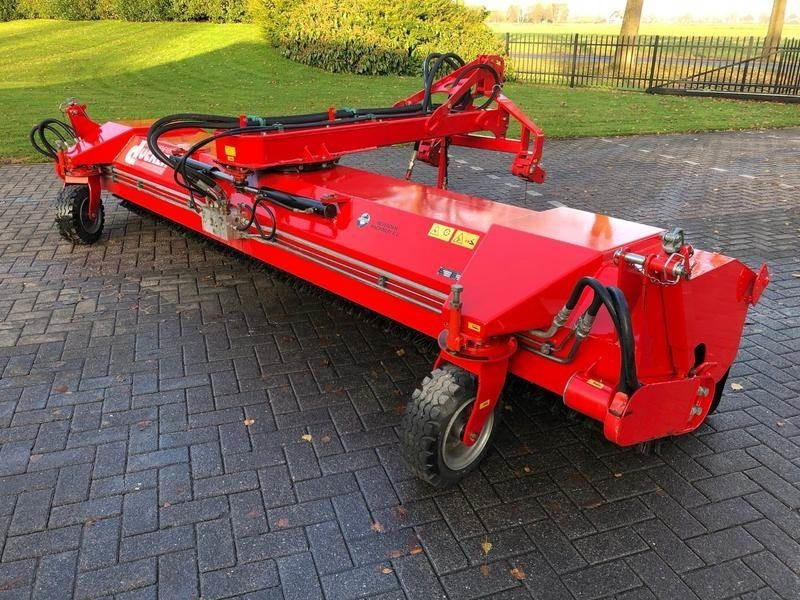 Dücker SFK 4500 veegmachine - Mower: picture 3 Dücker SFK 4500 veegmachine - Mower: picture 3