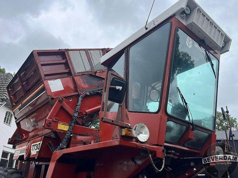 Hesston 7730 - Forage harvester: picture 5 Hesston 7730 - Forage harvester: picture 5