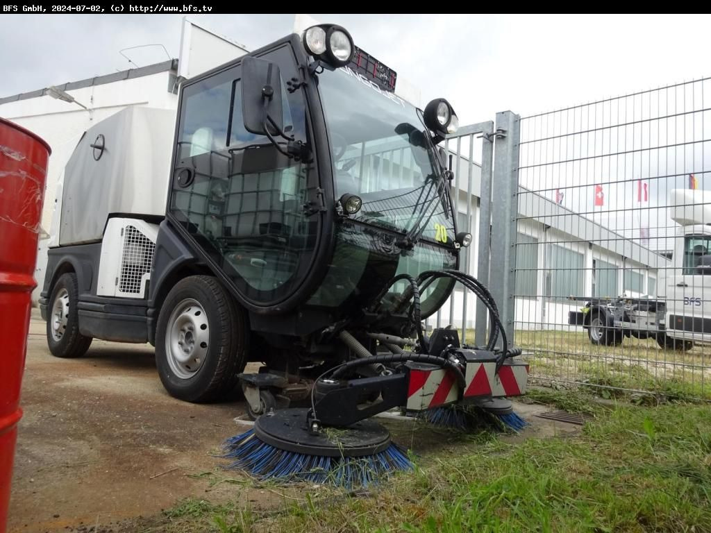 JungoJet 3500 Gehwegtauglich JungoJet 3500 Gehwegtauglich - Road sweeper: picture 1 JungoJet 3500 Gehwegtauglich JungoJet 3500 Gehwegtauglich - Road sweeper: picture 1