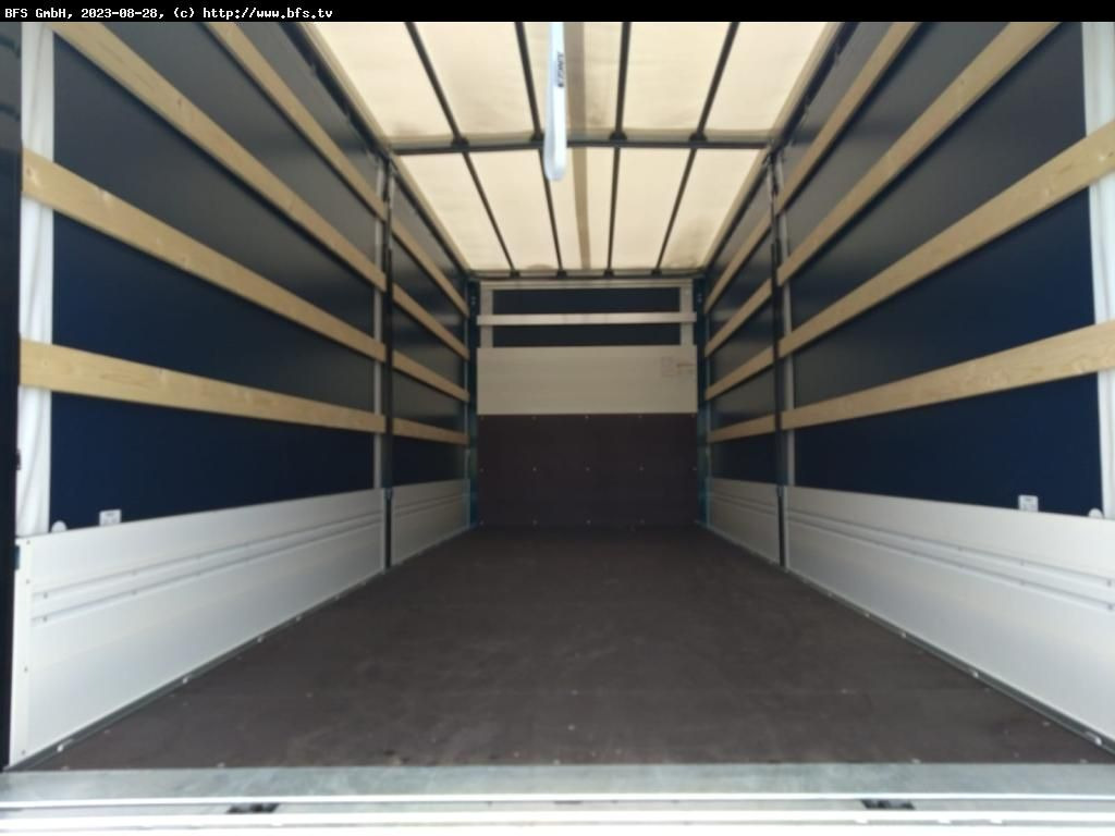 MAN TGL (TG3) 12.250 4x2 BL CH Plane und Spiegel, LB - Curtainsider truck: picture 4 MAN TGL (TG3) 12.250 4x2 BL CH Plane und Spiegel, LB - Curtainsider truck: picture 4