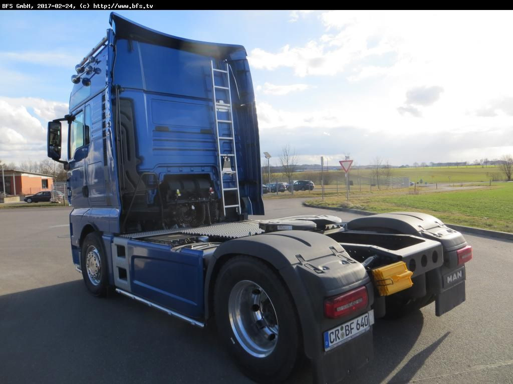MAN TGX 18.640 4x2 LLS PerformanceLine Edition MAN TGX 18.640 4x2 LLS PerformanceLine Edition - Tractor unit: picture 3 MAN TGX 18.640 4x2 LLS PerformanceLine Edition MAN TGX 18.640 4x2 LLS PerformanceLine Edition - Tractor unit: picture 3
