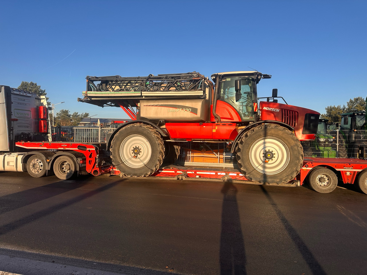Horsch Leeb PT 330 ( 350 ) LEEB PT 330 - Self-propelled sprayer: picture 3 Horsch Leeb PT 330 ( 350 ) LEEB PT 330 - Self-propelled sprayer: picture 3