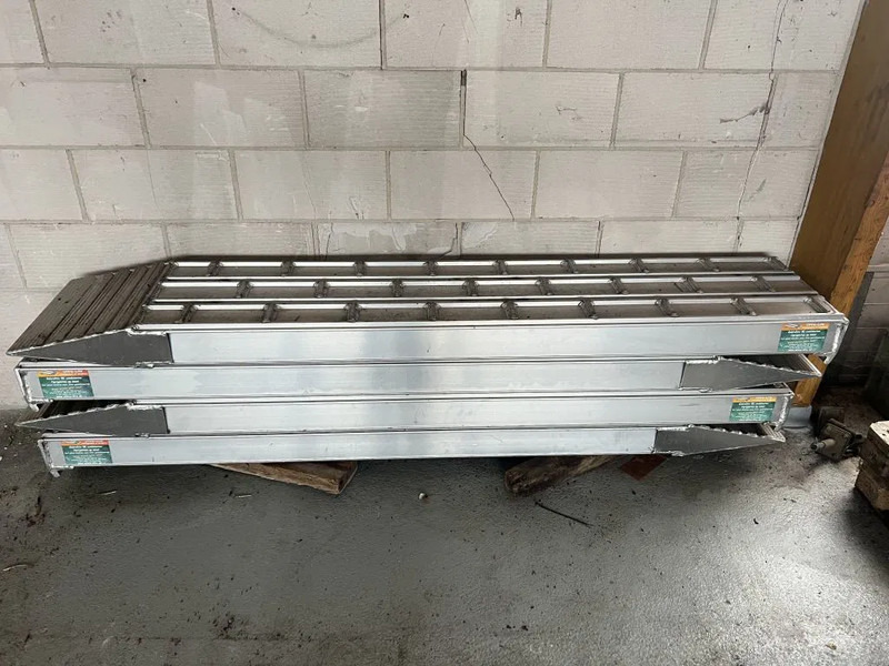 Ultra-Lite 240x 46 x14 cm - Attachment: picture 4 Ultra-Lite 240x 46 x14 cm - Attachment: picture 4