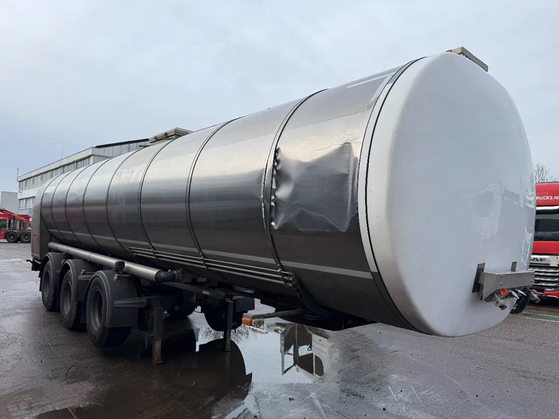 Burg O-3-45T, 2 AXEL STEERING,34000 LITER - Tank semi-trailer: picture 3 Burg O-3-45T, 2 AXEL STEERING,34000 LITER - Tank semi-trailer: picture 3
