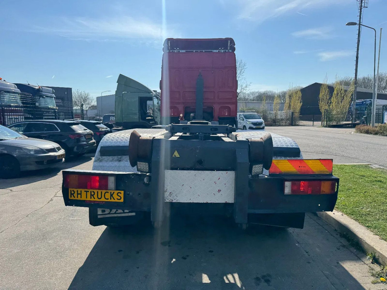 Hook lift truck DAF XF 460 6X2 EURO 6 VDL HOOK 20T: picture 13