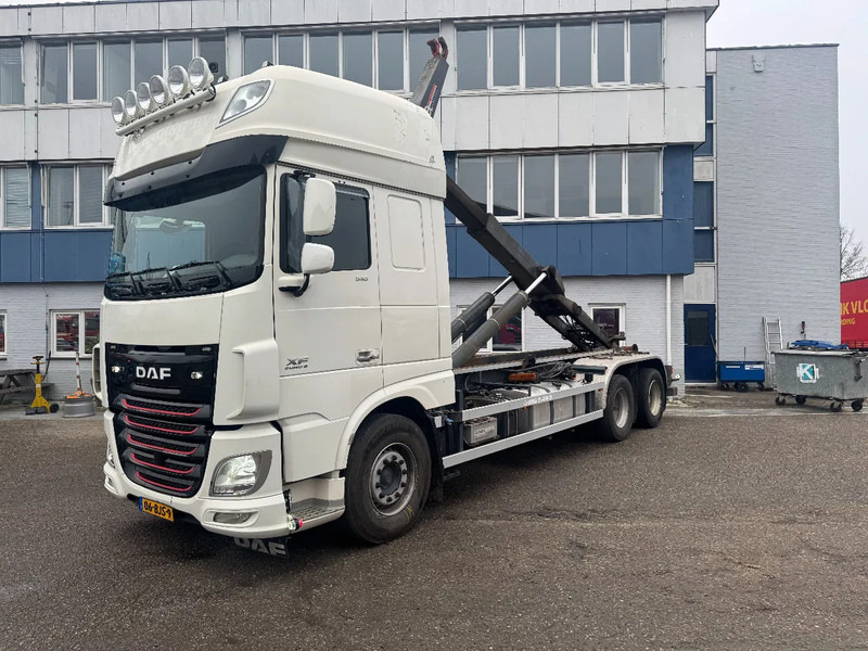 DAF XF 510 6X2 EURO 6 VDL 30T HOOK 2017 - Hook lift truck: picture 4 DAF XF 510 6X2 EURO 6 VDL 30T HOOK 2017 - Hook lift truck: picture 4