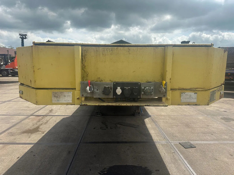 ES-GE 3 SOU-1N, LAST AXLE STEERING, 4 M EXTENDABLE , HYDRAULICS RAMPS - Low loader semi-trailer: picture 3 ES-GE 3 SOU-1N, LAST AXLE STEERING, 4 M EXTENDABLE , HYDRAULICS RAMPS - Low loader semi-trailer: picture 3