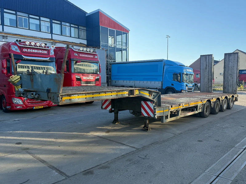 Faymonville STN-4AU - EXTENDABLE 4,82 METER + HYDRAULIC RAMPS - Low loader semi-trailer: picture 5 Faymonville STN-4AU - EXTENDABLE 4,82 METER + HYDRAULIC RAMPS - Low loader semi-trailer: picture 5