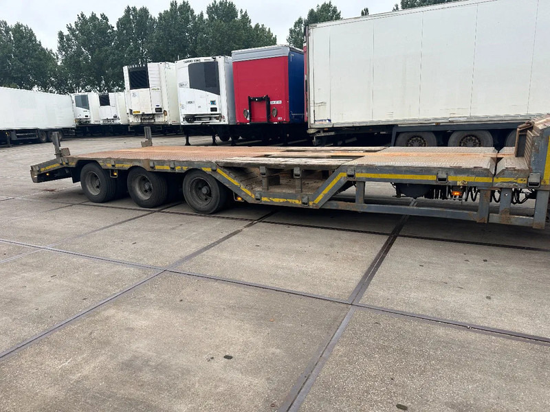Floor 3 AXLE, 6 M EXTENDABLE, WHEEL FILLS - Low loader semi-trailer: picture 3 Floor 3 AXLE, 6 M EXTENDABLE, WHEEL FILLS - Low loader semi-trailer: picture 3