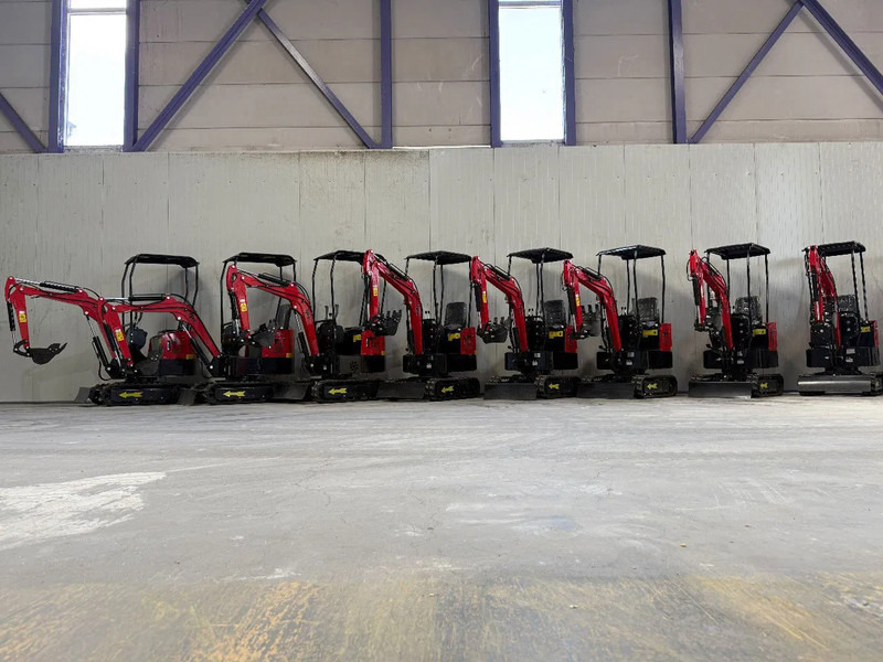 JPC HT12 - NEW AND UNUSED! - Mini excavator: picture 2 JPC HT12 - NEW AND UNUSED! - Mini excavator: picture 2