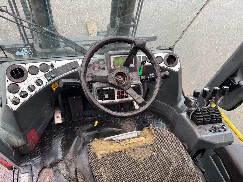 Diesel forklift Kalmar DCF 80-9 8000 KG 2 STAGE MAST FORK POSITIONER DIESEL: picture 8 Diesel forklift Kalmar DCF 80-9 8000 KG 2 STAGE MAST FORK POSITIONER DIESEL: picture 8
