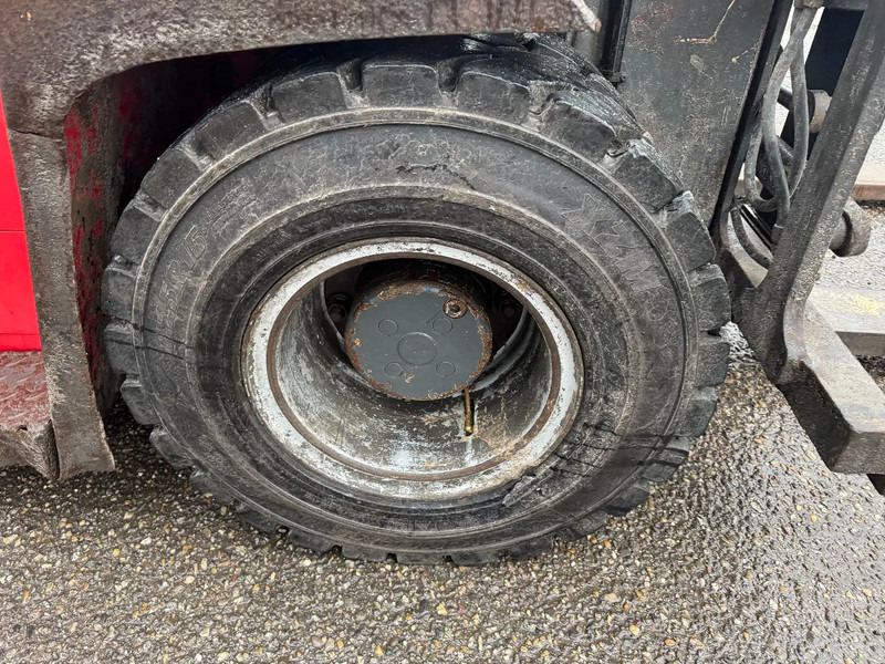 Diesel forklift Kalmar DCF 80-9 8000 KG 2 STAGE MAST FORK POSITIONER DIESEL: picture 16 Diesel forklift Kalmar DCF 80-9 8000 KG 2 STAGE MAST FORK POSITIONER DIESEL: picture 16