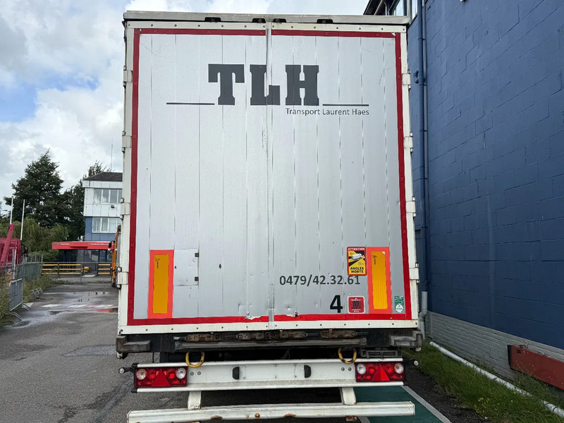 Kässbohrer XS - 3 AXLE - SAF + SLIDING ROOF - DISC BRAKES - Curtainsider semi-trailer: picture 5 Kässbohrer XS - 3 AXLE - SAF + SLIDING ROOF - DISC BRAKES - Curtainsider semi-trailer: picture 5