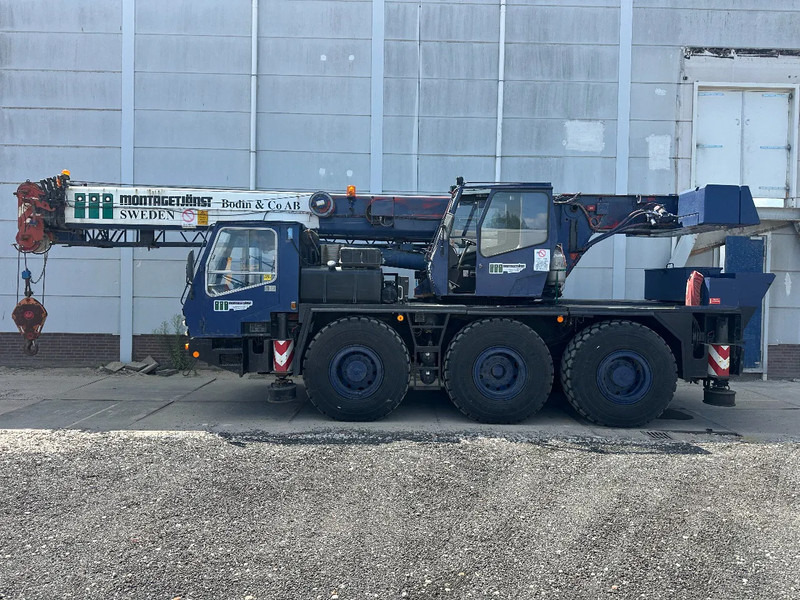 Krupp KMK3035, SWING AWAY BIFOLD JIB, NEW TYERS - All terrain crane: picture 1 Krupp KMK3035, SWING AWAY BIFOLD JIB, NEW TYERS - All terrain crane: picture 1