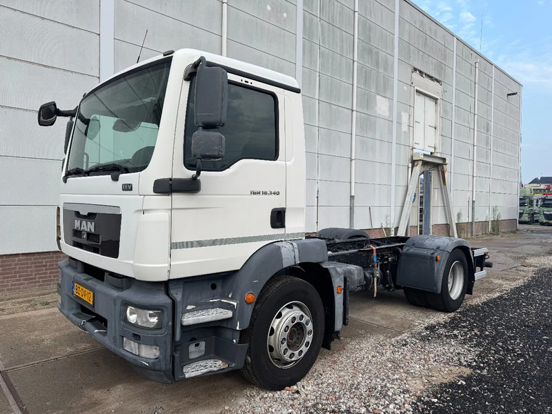 MAN TGM 18.340 4X2 EURO 5 CHASSIS - Cab chassis truck: picture 1 MAN TGM 18.340 4X2 EURO 5 CHASSIS - Cab chassis truck: picture 1