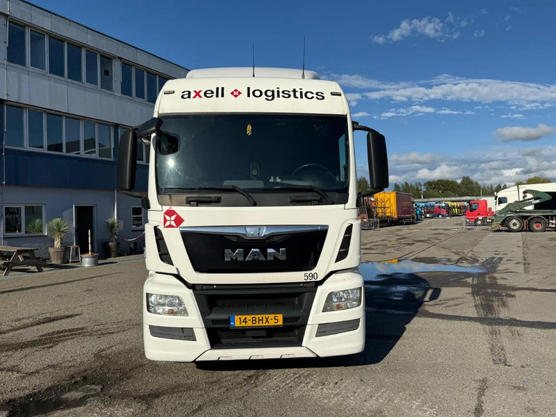 MAN TGS 18.420 EURO 6 + KRONE 2 AXLE + 2x DHOLLANDIA LIFT - Container transporter/ Swap body truck: picture 2 MAN TGS 18.420 EURO 6 + KRONE 2 AXLE + 2x DHOLLANDIA LIFT - Container transporter/ Swap body truck: picture 2