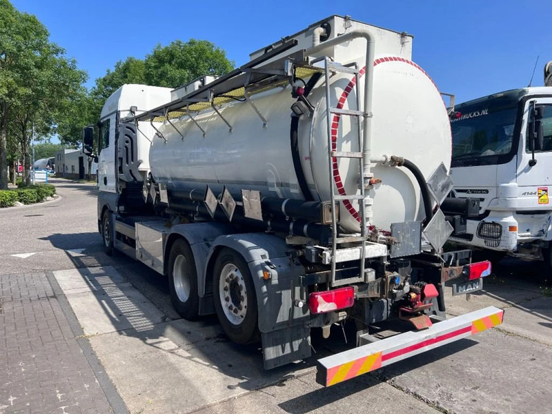 MAN TGX 26.560 6X2 EURO 6 - 11.500L VACUUM CLEANER - 2 COMPARTIMENTEN + INTARDER leasing MAN TGX 26.560 6X2 EURO 6 - 11.500L VACUUM CLEANER - 2 COMPARTIMENTEN + INTARDER: picture 7 MAN TGX 26.560 6X2 EURO 6 - 11.500L VACUUM CLEANER - 2 COMPARTIMENTEN + INTARDER leasing MAN TGX 26.560 6X2 EURO 6 - 11.500L VACUUM CLEANER - 2 COMPARTIMENTEN + INTARDER: picture 7