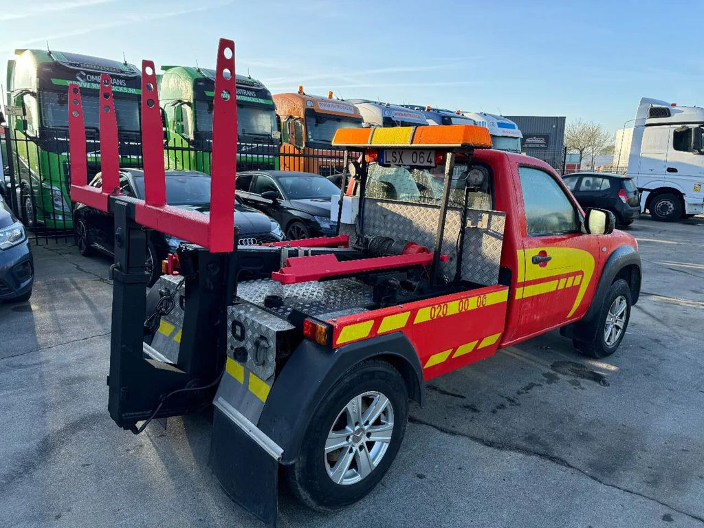 Mazda BT-50 4X4 + TOW TRUCK + DOUBLE WINCH + REMOTE - Tow truck: picture 5 Mazda BT-50 4X4 + TOW TRUCK + DOUBLE WINCH + REMOTE - Tow truck: picture 5
