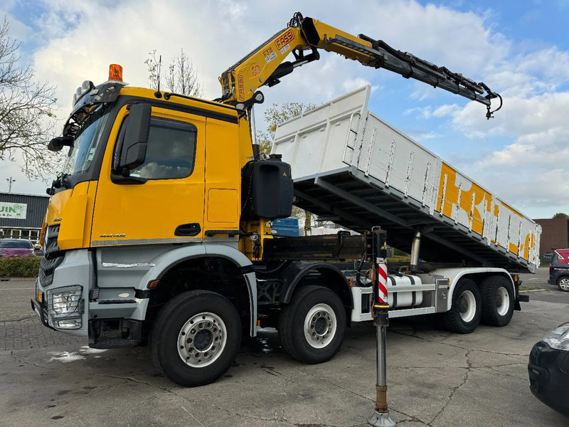 Mercedes-Benz Arocs 4448 8X4 + EURO 6 + FASSI F315 + REMOTE + KIPPER + STEERING AXLE - Crane truck: picture 2 Mercedes-Benz Arocs 4448 8X4 + EURO 6 + FASSI F315 + REMOTE + KIPPER + STEERING AXLE - Crane truck: picture 2