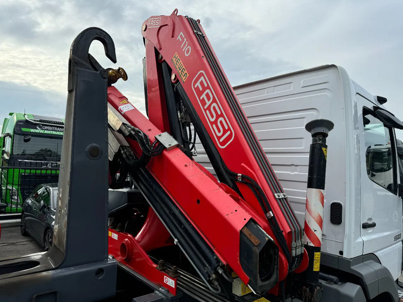 Crane truck Mercedes-Benz Atego 1923 + 2011 FASSI F110 + 2011 VDS HOOKLIFT: picture 16