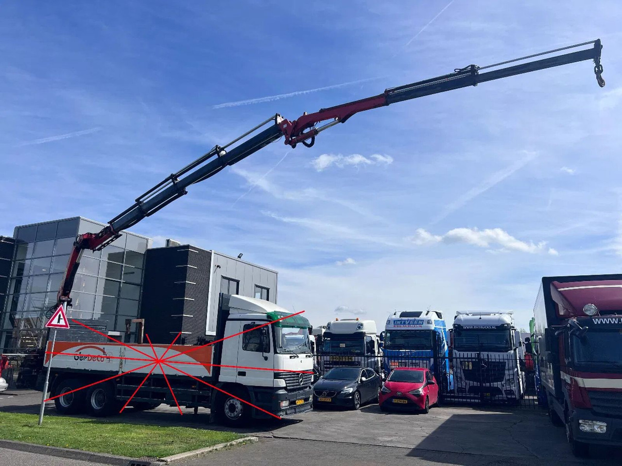 Palfinger PK 21000 + FLYJIB + REMOTE CONTROL + 4X OUTRIGGE - Truck mounted crane: picture 1 Palfinger PK 21000 + FLYJIB + REMOTE CONTROL + 4X OUTRIGGE - Truck mounted crane: picture 1