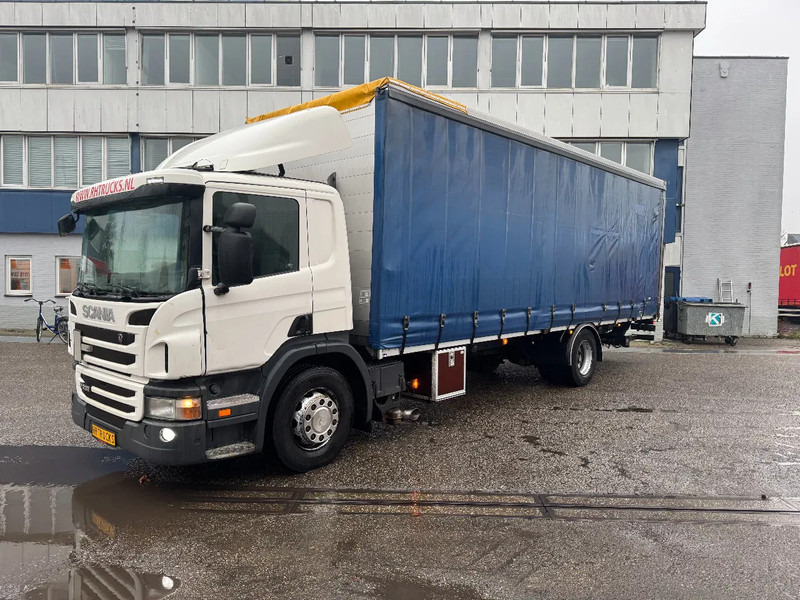 Scania P230 4X2 MANUAL + ZEPRO 2500 KG LIFT + REMOTE CONTROL - Curtainsider truck: picture 1 Scania P230 4X2 MANUAL + ZEPRO 2500 KG LIFT + REMOTE CONTROL - Curtainsider truck: picture 1