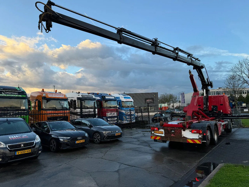 Scania P320 6X2 - EURO 6 + HIAB XS 144 HIPRO + REMOTE + HIAB HOOK + RETARDER - Crane truck: picture 4 Scania P320 6X2 - EURO 6 + HIAB XS 144 HIPRO + REMOTE + HIAB HOOK + RETARDER - Crane truck: picture 4