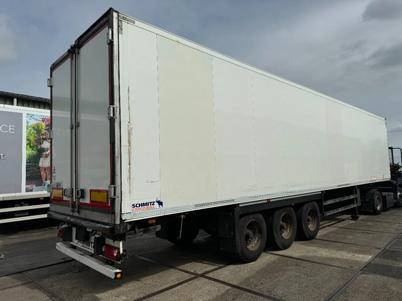Schmitz Cargobull THERMO KING SLXE200 BPW AXLE - Refrigerator semi-trailer: picture 3 Schmitz Cargobull THERMO KING SLXE200 BPW AXLE - Refrigerator semi-trailer: picture 3