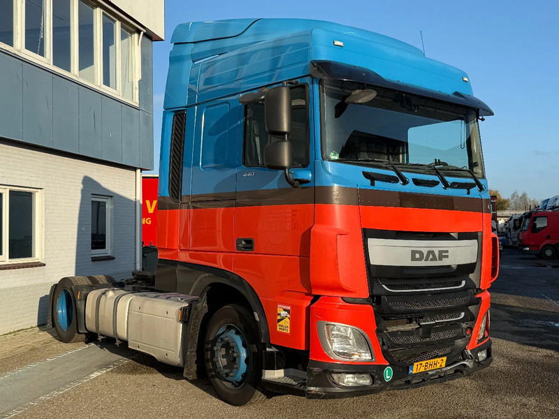 DAF XF 440 4X2 EURO 6 MEGA - ONLY 706.274 KM - Tractor unit: picture 3 DAF XF 440 4X2 EURO 6 MEGA - ONLY 706.274 KM - Tractor unit: picture 3