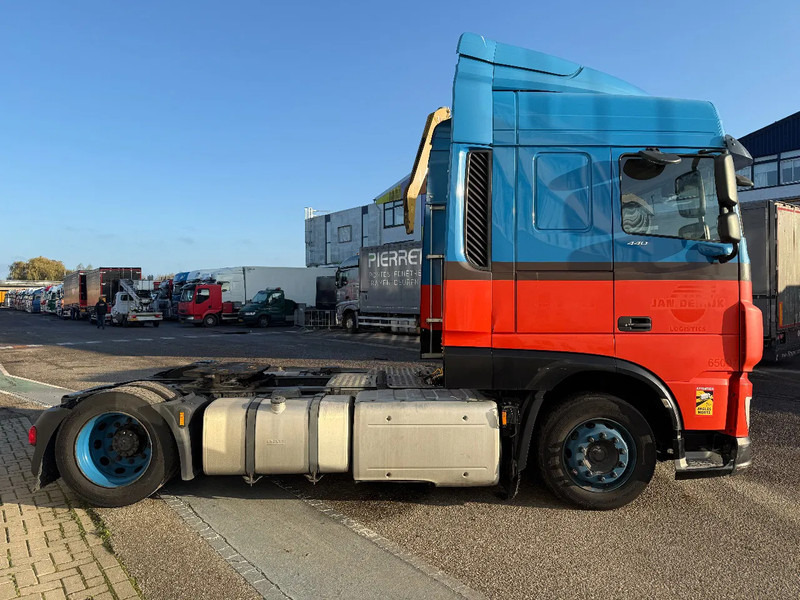 DAF XF 440 4X2 EURO 6 MEGA - ONLY 706.274 KM - Tractor unit: picture 4 DAF XF 440 4X2 EURO 6 MEGA - ONLY 706.274 KM - Tractor unit: picture 4