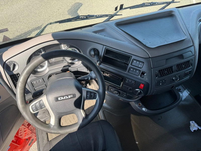 Tractor unit DAF XF 450 4X2 EURO 6 MEGA: picture 8