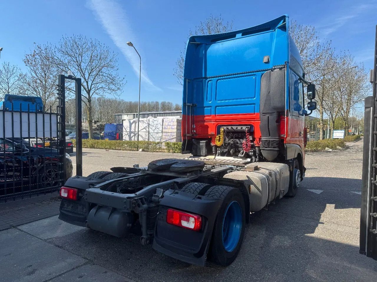 DAF XF 450 4X2 EURO 6 - Tractor unit: picture 5 DAF XF 450 4X2 EURO 6 - Tractor unit: picture 5