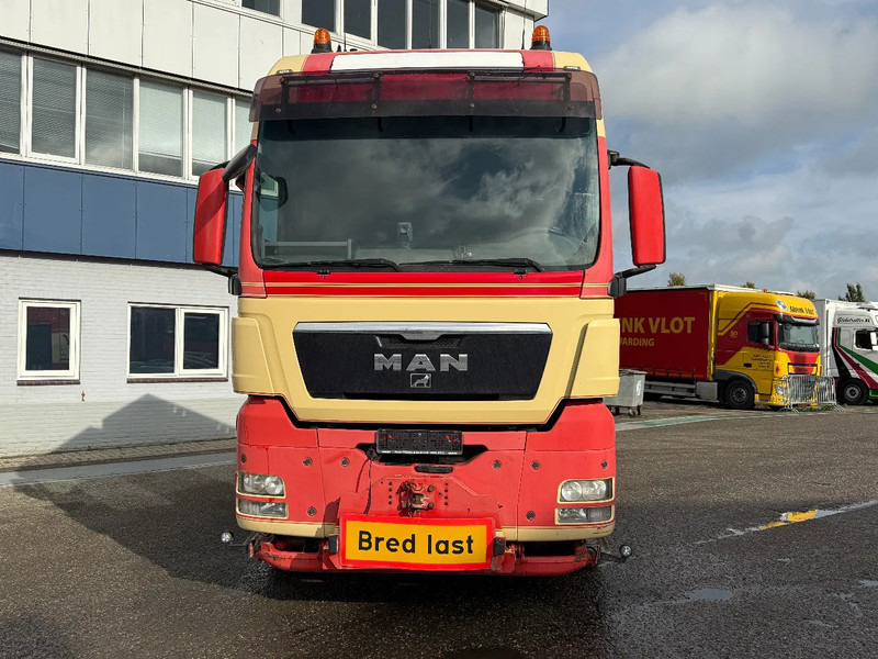 MAN TGX 41.540 8X4 170 TON+ RETARDER + PTO HYDRAULICS - ONLY 182.827 KM - Tractor unit: picture 2 MAN TGX 41.540 8X4 170 TON+ RETARDER + PTO HYDRAULICS - ONLY 182.827 KM - Tractor unit: picture 2