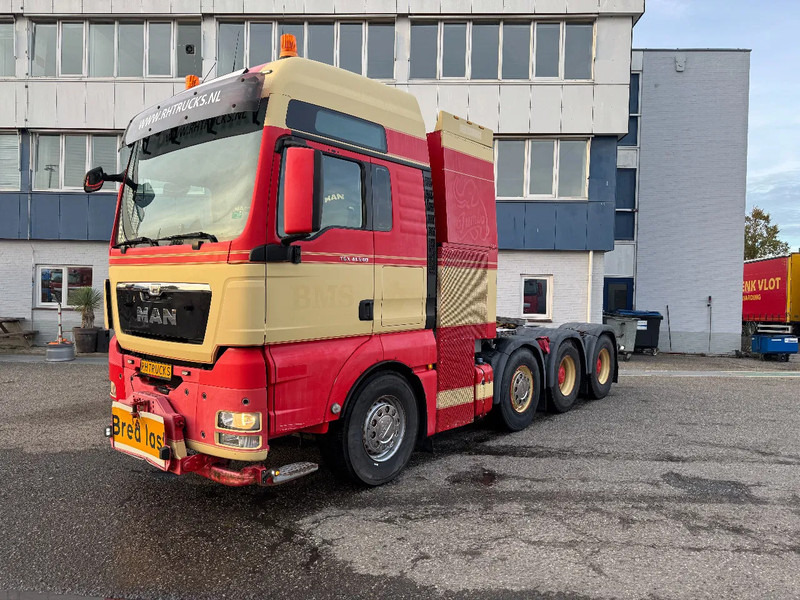 MAN TGX 41.540 8X4 250 TON EURO 5 RETARDER PTO HYDRAULICS HUB REDUCTION - Tractor unit: picture 1 MAN TGX 41.540 8X4 250 TON EURO 5 RETARDER PTO HYDRAULICS HUB REDUCTION - Tractor unit: picture 1