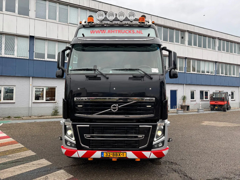 Volvo FH 16.750 8X4 - 160 TON + RETARDER - Tractor unit: picture 2 Volvo FH 16.750 8X4 - 160 TON + RETARDER - Tractor unit: picture 2