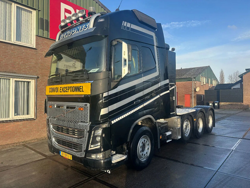 Volvo FH 16.750 8X4 170 TON, INTARDER - Tractor unit: picture 1 Volvo FH 16.750 8X4 170 TON, INTARDER - Tractor unit: picture 1