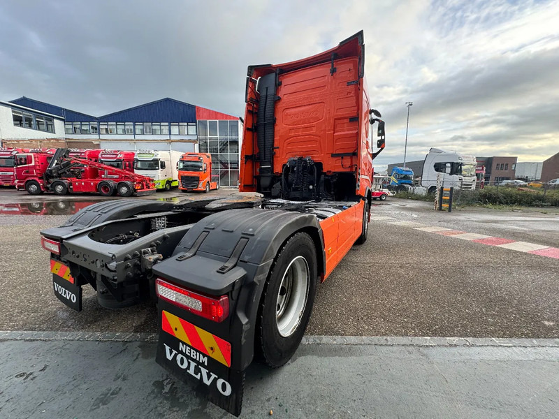Volvo FH 460 4X2 EURO 6 SKIRTS PARK COOL I SHIFT - Tractor unit: picture 5 Volvo FH 460 4X2 EURO 6 SKIRTS PARK COOL I SHIFT - Tractor unit: picture 5