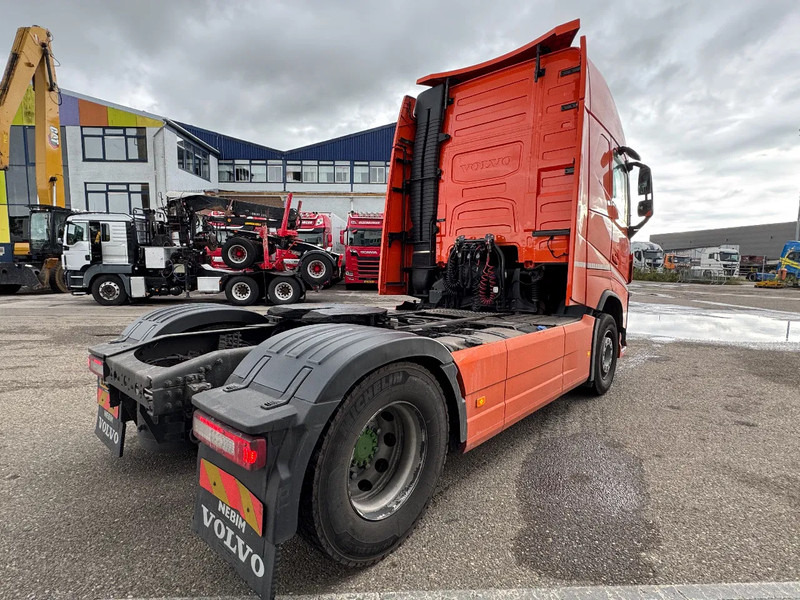 Volvo FH 500 4X2 EURO 6 SKIRTS STANDKLIMA - Tractor unit: picture 4 Volvo FH 500 4X2 EURO 6 SKIRTS STANDKLIMA - Tractor unit: picture 4