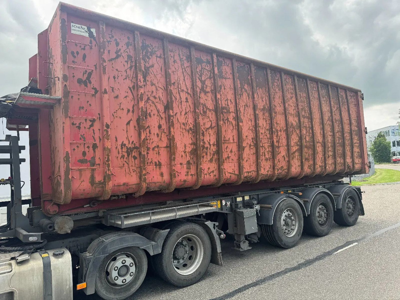 Vanhool CABLE + KIPPING SYSTEM PRICE WITHOUT CONTAINER - Container transporter/ Swap body semi-trailer: picture 4 Vanhool CABLE + KIPPING SYSTEM PRICE WITHOUT CONTAINER - Container transporter/ Swap body semi-trailer: picture 4