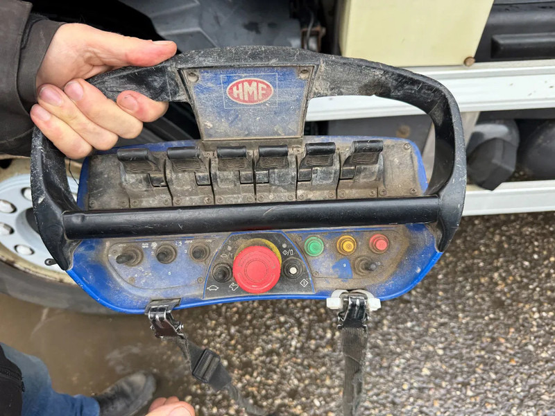 Volvo FM 420 8X2 EEV + HMF 2420-K3 + REMOTE + 5E & 6E FUNCTIE - Crane truck: picture 5 Volvo FM 420 8X2 EEV + HMF 2420-K3 + REMOTE + 5E & 6E FUNCTIE - Crane truck: picture 5