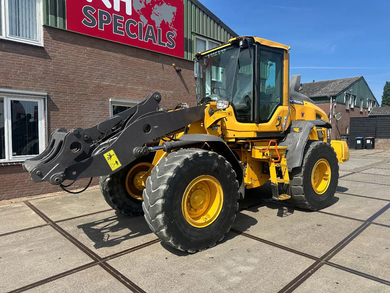 Volvo L60H , CE, 31359 HOURS, AUXILIARY HYDRAULICS, AIR CONDITIONER - Loader: picture 2 Volvo L60H , CE, 31359 HOURS, AUXILIARY HYDRAULICS, AIR CONDITIONER - Loader: picture 2