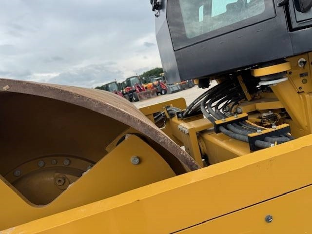 CAT CS 66B - Compactor: picture 4 CAT CS 66B - Compactor: picture 4