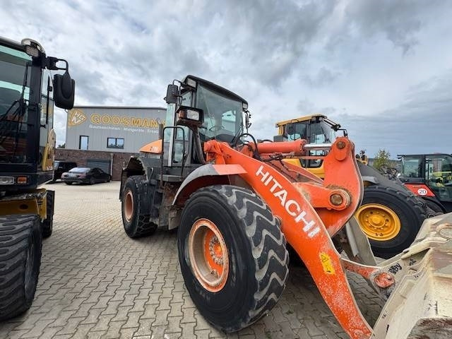HITACHI ZW180 - Wheel loader: picture 4 HITACHI ZW180 - Wheel loader: picture 4