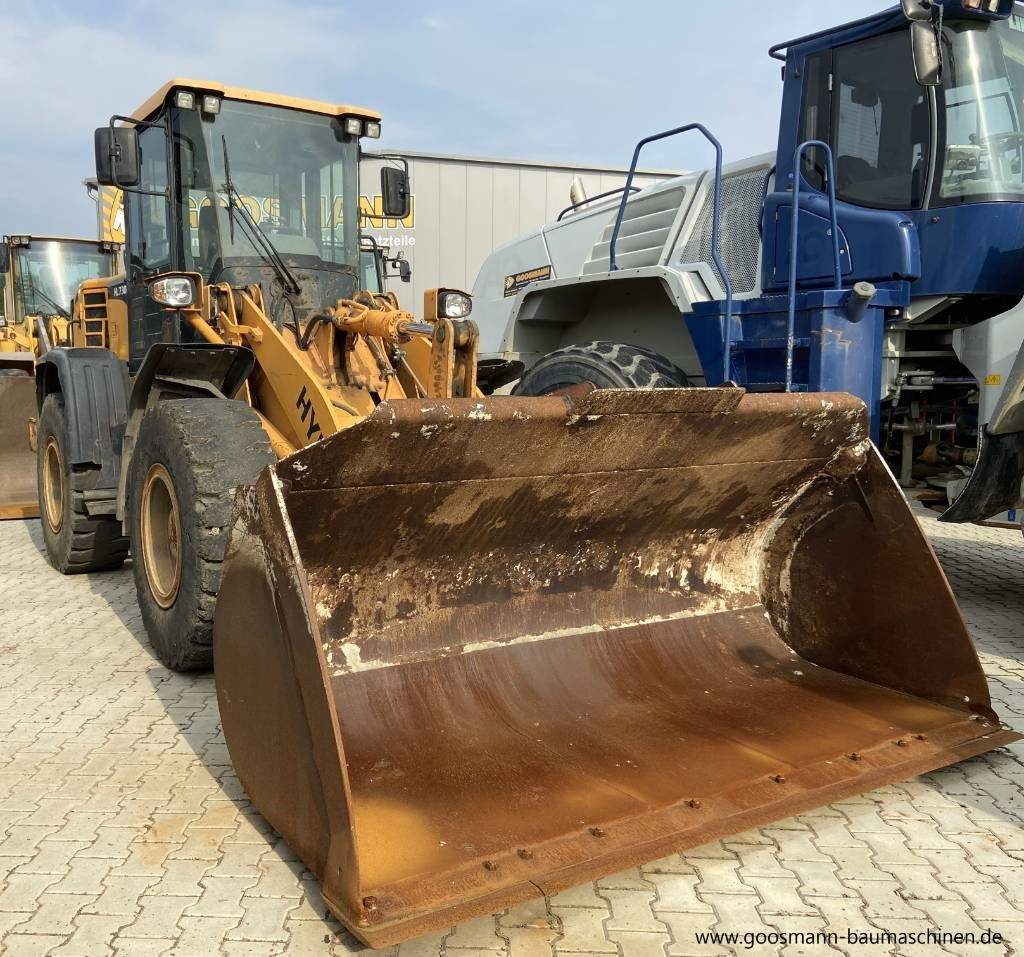 HYUNDAI HL 730-9A - Wheel loader: picture 2 HYUNDAI HL 730-9A - Wheel loader: picture 2