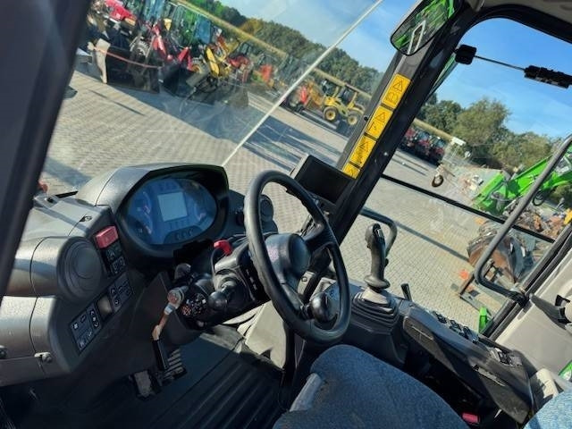 Wheel loader Hitachi ZW 180: picture 10 Wheel loader Hitachi ZW 180: picture 10