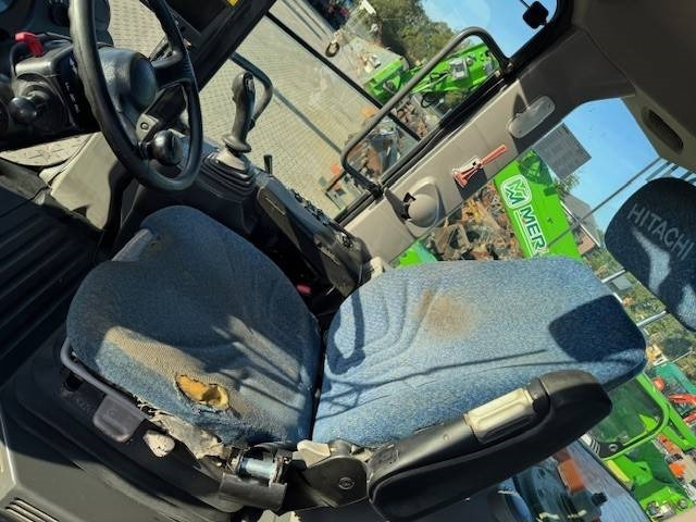 Wheel loader Hitachi ZW 180: picture 11 Wheel loader Hitachi ZW 180: picture 11