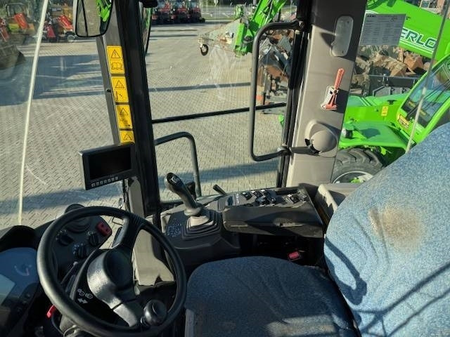 Wheel loader Hitachi ZW 180: picture 12 Wheel loader Hitachi ZW 180: picture 12