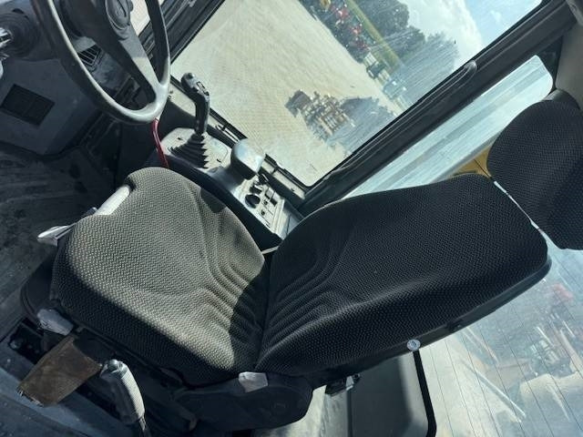 Wheel loader Komatsu WA 250-5: picture 14 Wheel loader Komatsu WA 250-5: picture 14